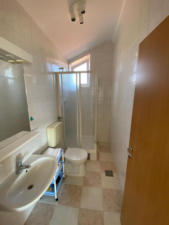 Apartments Matlovac Ждрелац Экстерьер фото