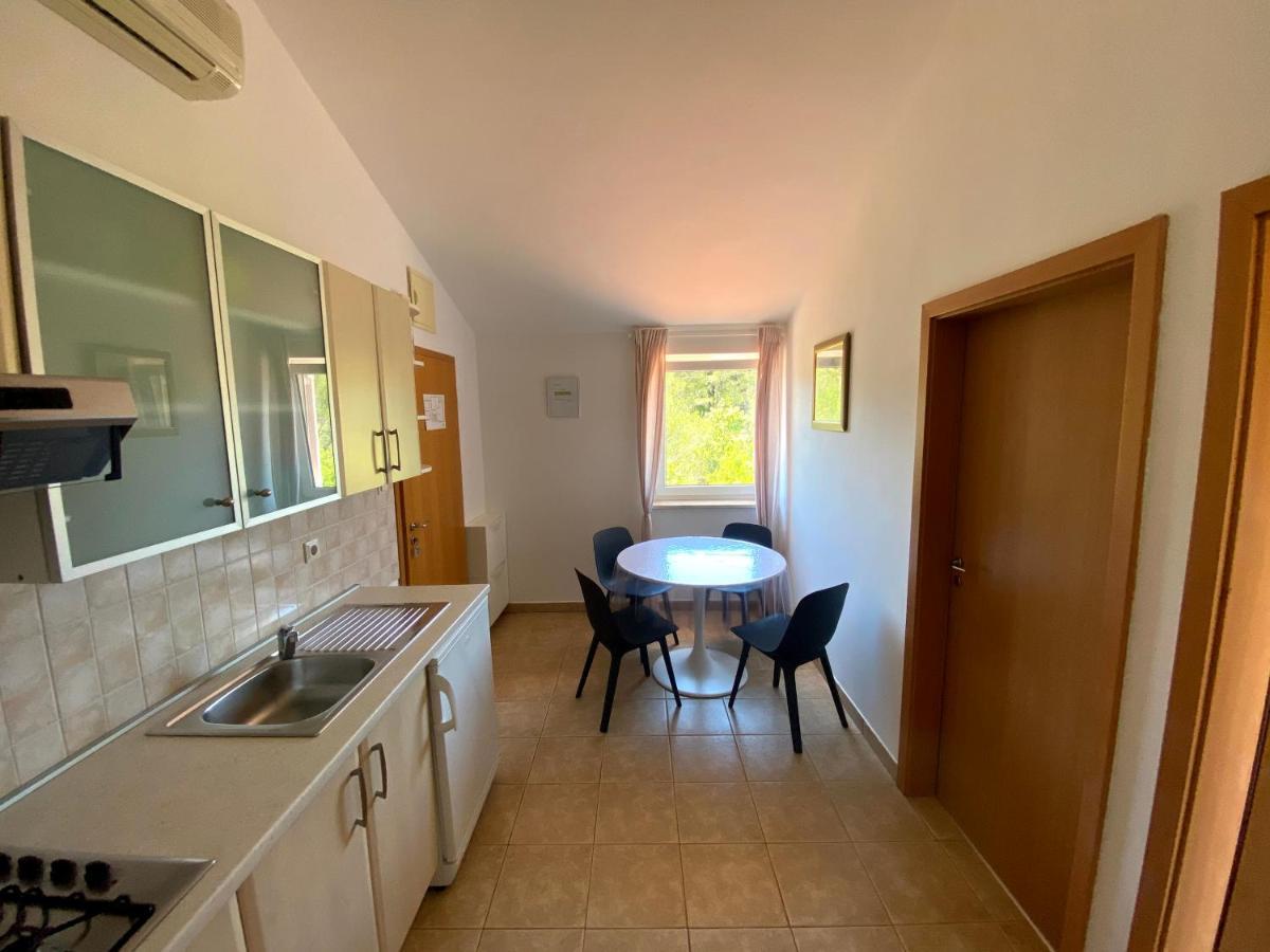 Apartments Matlovac Ждрелац Экстерьер фото